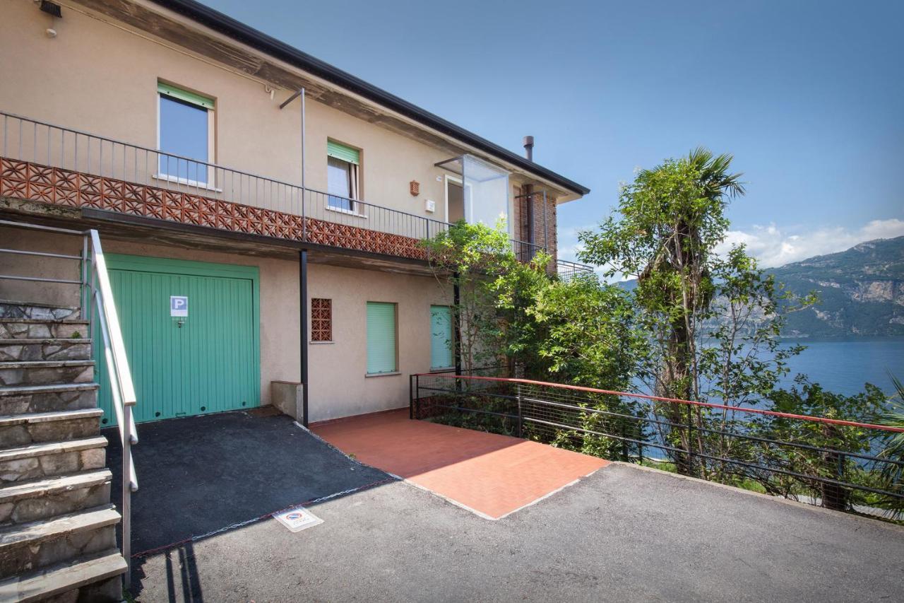 Apartment Windows On The Lake Malcesine Buitenkant foto