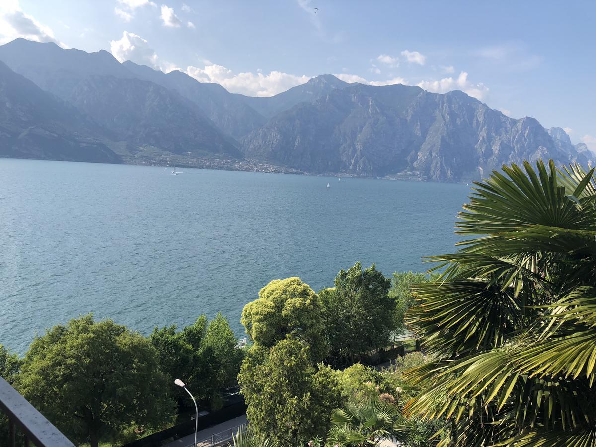Apartment Windows On The Lake Malcesine Buitenkant foto
